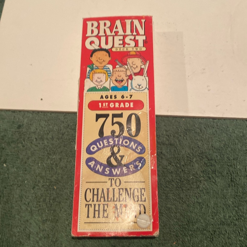 Vintage “ Brain Quest” for the 1st Grade. 750 Questions and Answers.